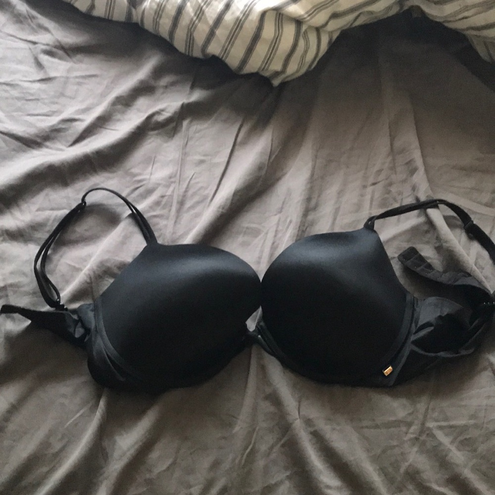 Victoria’s Secret very sexy push up bra